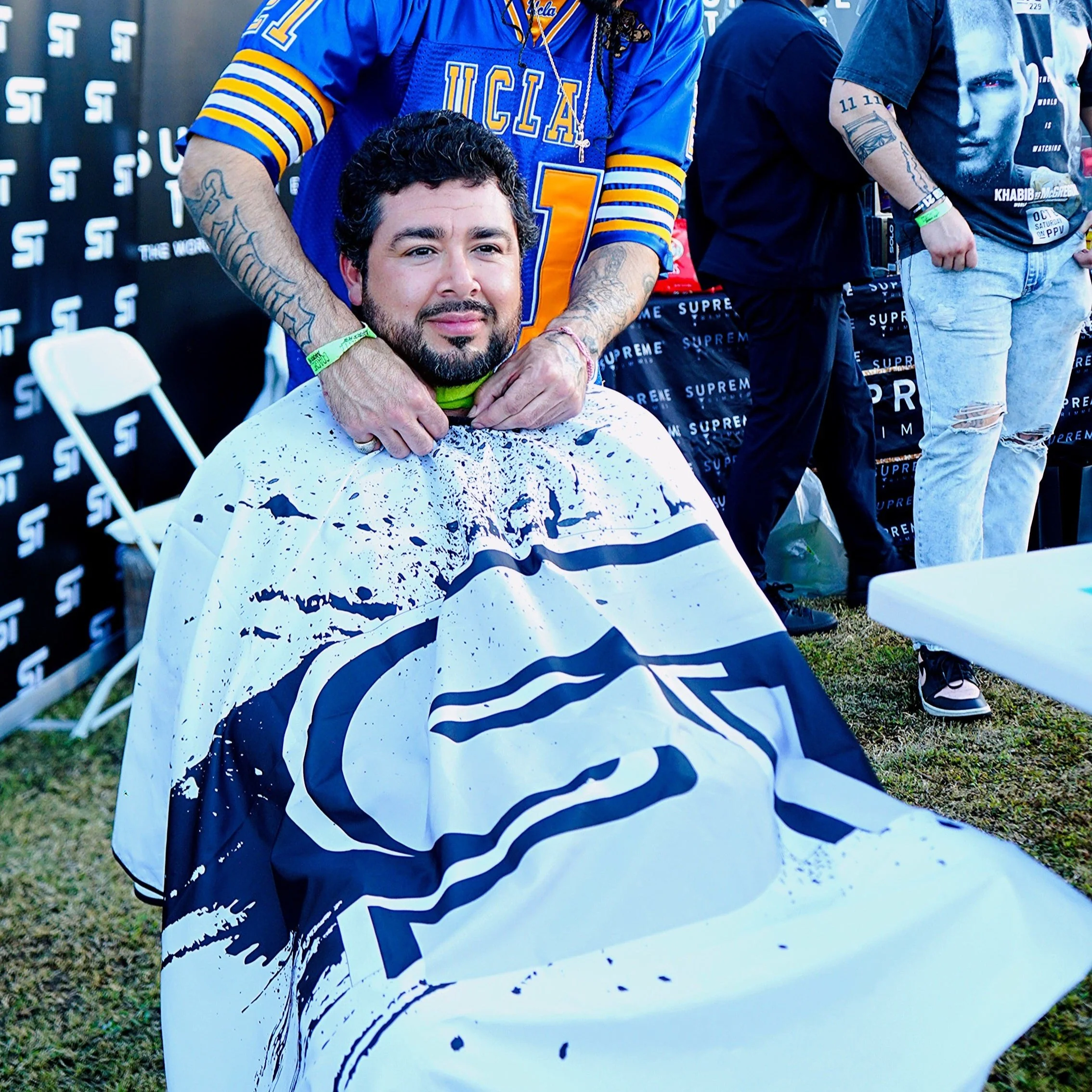 Premium Barber Cape - Image 12